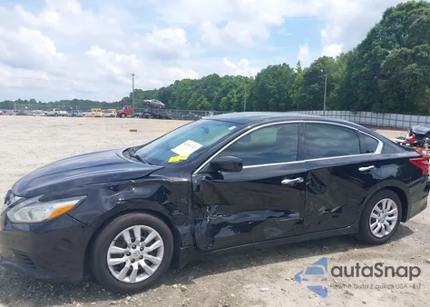 2018 Nissan Altima 2.5 S z USA, uszkodzony, nr VIN 1N4AL3AP3JC131261